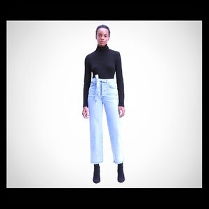 Levi’s, size 27, Ribcage, straight leg